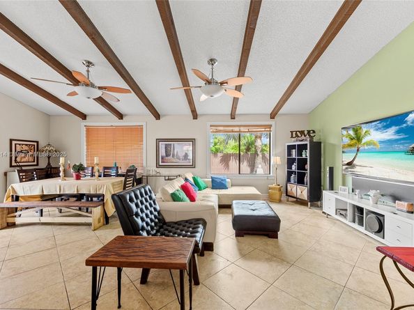 17130 SW 93rd Ave, Palmetto Bay FL 33157