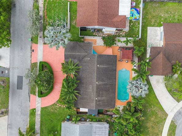 17130 SW 93rd Ave, Palmetto Bay FL 33157