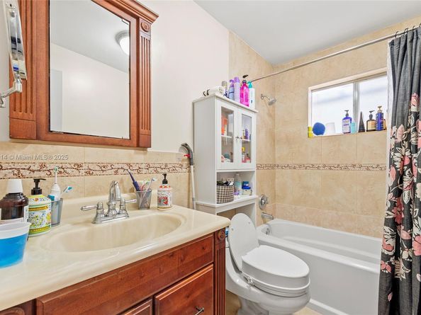 17130 SW 93rd Ave, Palmetto Bay FL 33157