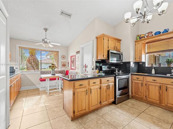 17130 SW 93rd Ave, Palmetto Bay FL 33157