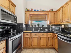 17130 SW 93rd Ave, Palmetto Bay FL 33157