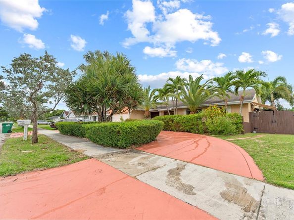 17130 SW 93rd Ave, Palmetto Bay FL 33157
