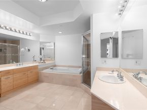 21150 Point Pl 1905, Aventura FL 33180