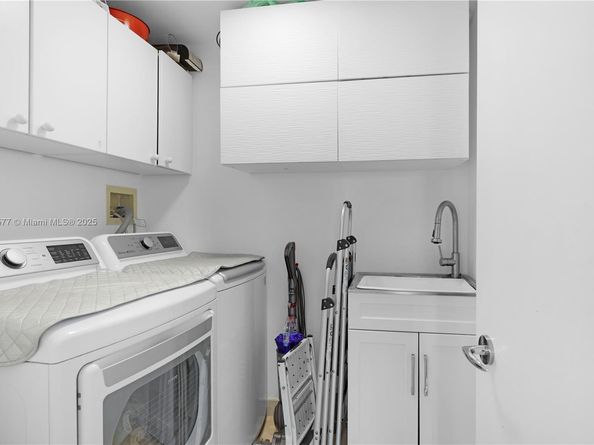 21150 Point Pl 1905, Aventura FL 33180