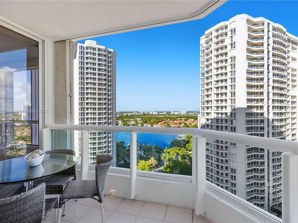 21150 Point Pl 1905, Aventura FL 33180