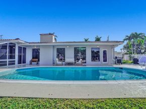 1109 SE 12th St, Deerfield Beach FL 33441