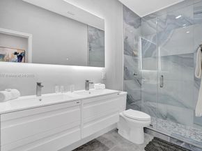 1109 SE 12th St, Deerfield Beach FL 33441