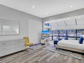 1109 SE 12th St, Deerfield Beach FL 33441