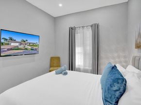 1109 SE 12th St, Deerfield Beach FL 33441