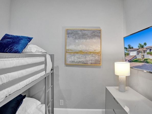 1109 SE 12th St, Deerfield Beach FL 33441