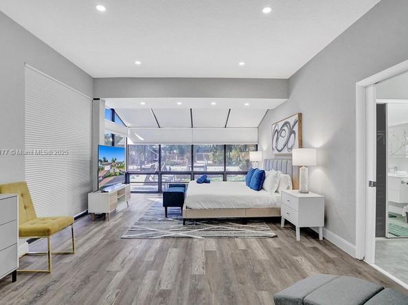 1109 SE 12th St, Deerfield Beach FL 33441