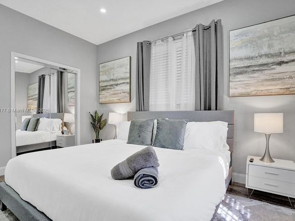 1109 SE 12th St, Deerfield Beach FL 33441