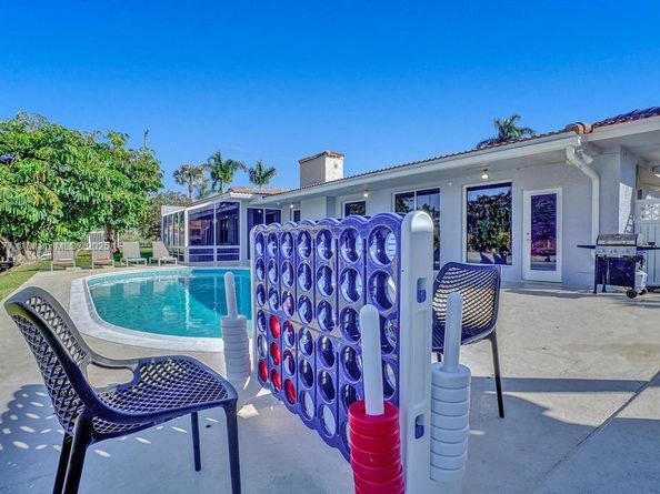 1109 SE 12th St, Deerfield Beach FL 33441