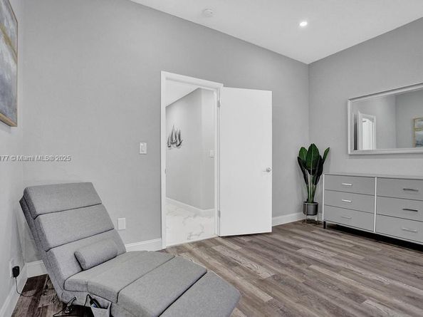 1109 SE 12th St, Deerfield Beach FL 33441