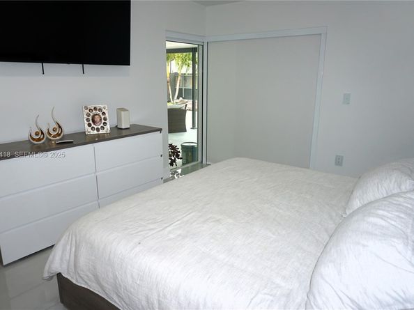 20927 SW 118th Ct, Miami FL 33177