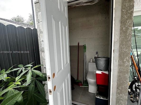 20927 SW 118th Ct, Miami FL 33177