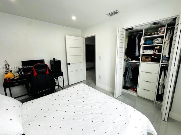 20927 SW 118th Ct, Miami FL 33177