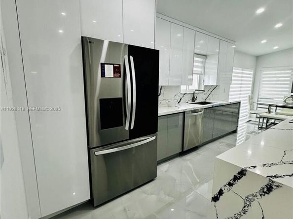 20927 SW 118th Ct, Miami FL 33177