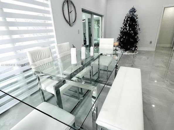 20927 SW 118th Ct, Miami FL 33177