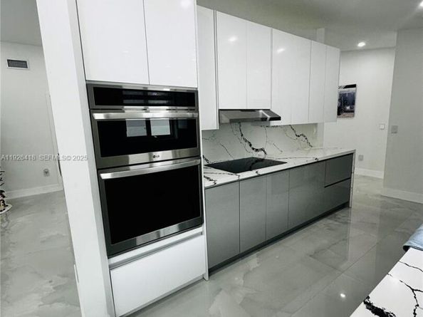 20927 SW 118th Ct, Miami FL 33177