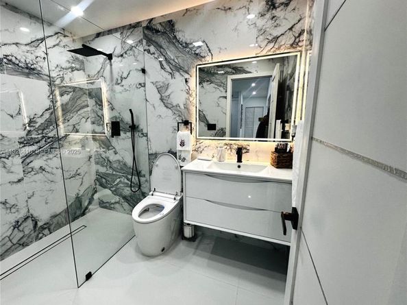 20927 SW 118th Ct, Miami FL 33177