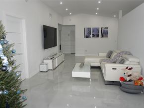 20927 SW 118th Ct, Miami FL 33177