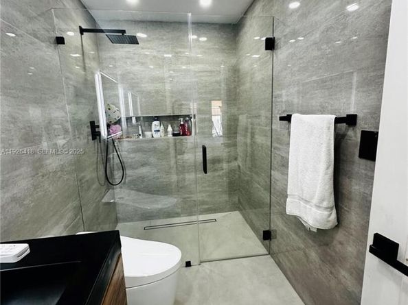 20927 SW 118th Ct, Miami FL 33177