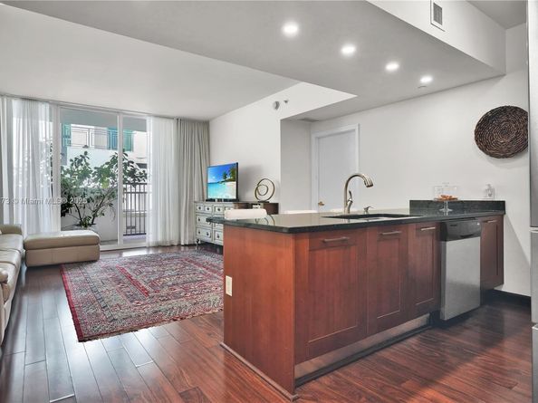 4100 Salzedo St 411, Coral Gables FL 33146