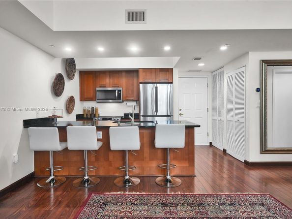4100 Salzedo St 411, Coral Gables FL 33146