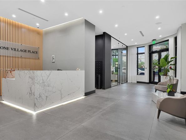 4100 Salzedo St 411, Coral Gables FL 33146