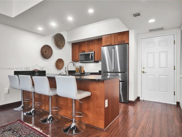 4100 Salzedo St 411, Coral Gables FL 33146