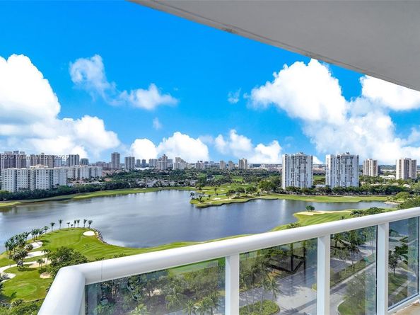 3675 N Country Club Dr 2204, Aventura FL 33180