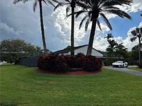 8050 SW 170th St, Palmetto Bay FL 33157