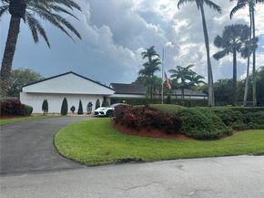 8050 SW 170th St, Palmetto Bay FL 33157