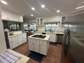8050 SW 170th St, Palmetto Bay FL 33157