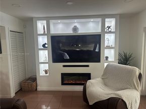 8050 SW 170th St, Palmetto Bay FL 33157