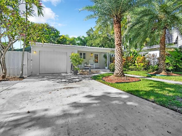 5947 SW 30th St, Miami FL 33155