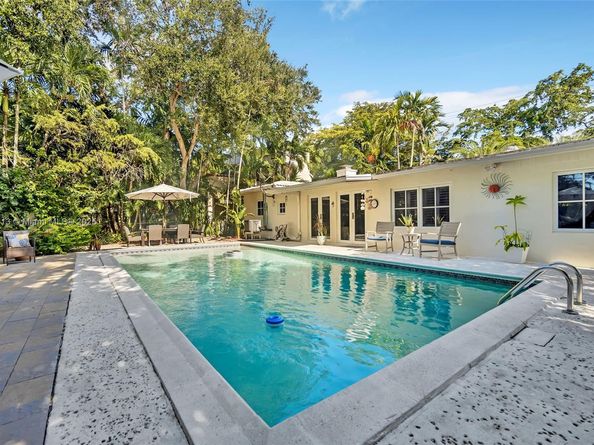 5947 SW 30th St, Miami FL 33155