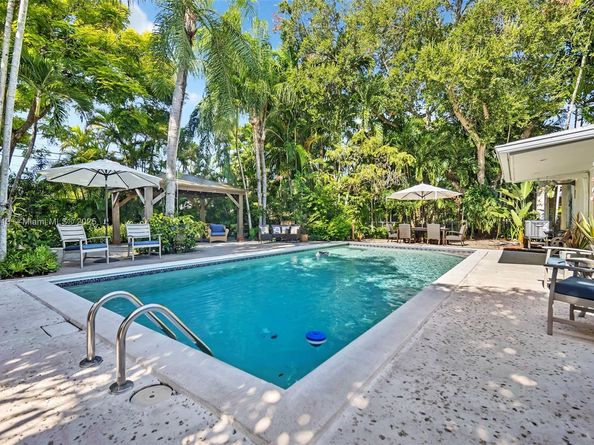 5947 SW 30th St, Miami FL 33155