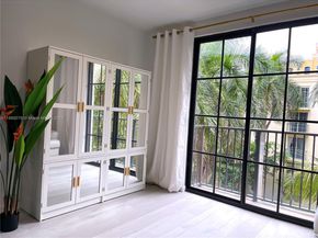 630 S Sapodilla Ave 403, West Palm Beach FL 33401