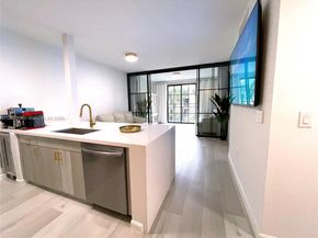 630 S Sapodilla Ave 403, West Palm Beach FL 33401