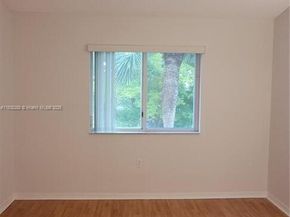 2125 NW 77th Way 201, Pembroke Pines FL 33024