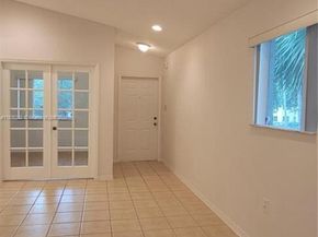 2125 NW 77th Way 201, Pembroke Pines FL 33024