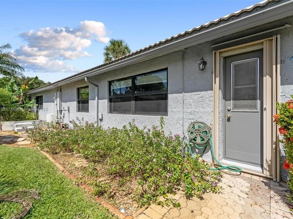 8386 NW 17th Ct, Coral Springs FL 33071