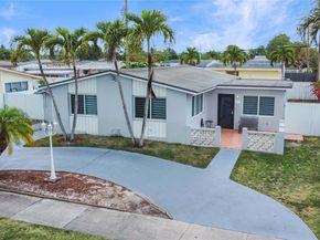 9215 SW 44th St, Miami FL 33165