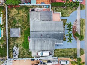 9215 SW 44th St, Miami FL 33165