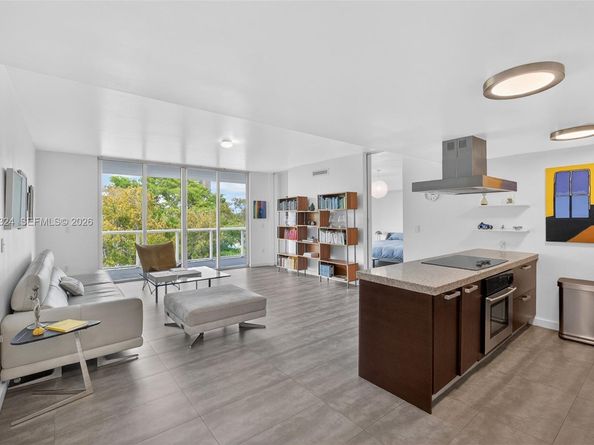 720 NE 62nd St 404, Miami FL 33138