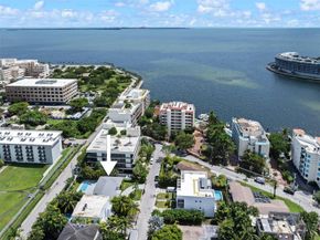 3551 E Glencoe St, Miami FL 33133