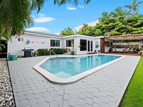 3551 E Glencoe St, Miami FL 33133