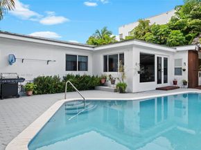 3551 E Glencoe St, Miami FL 33133